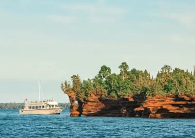 An Apostle Islands boat tour on Lake Superior, next to the cliffs of Devils Island.